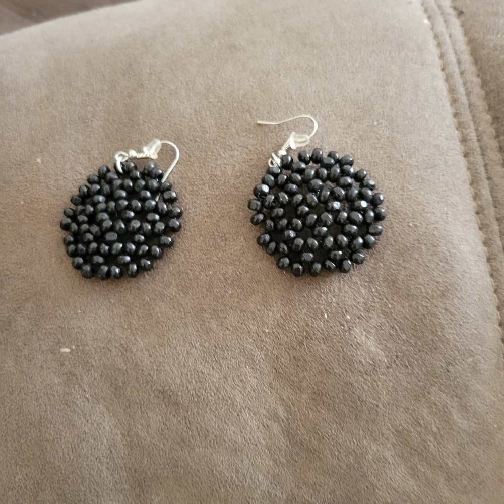 Paparazzi black beaded fish hook earrings